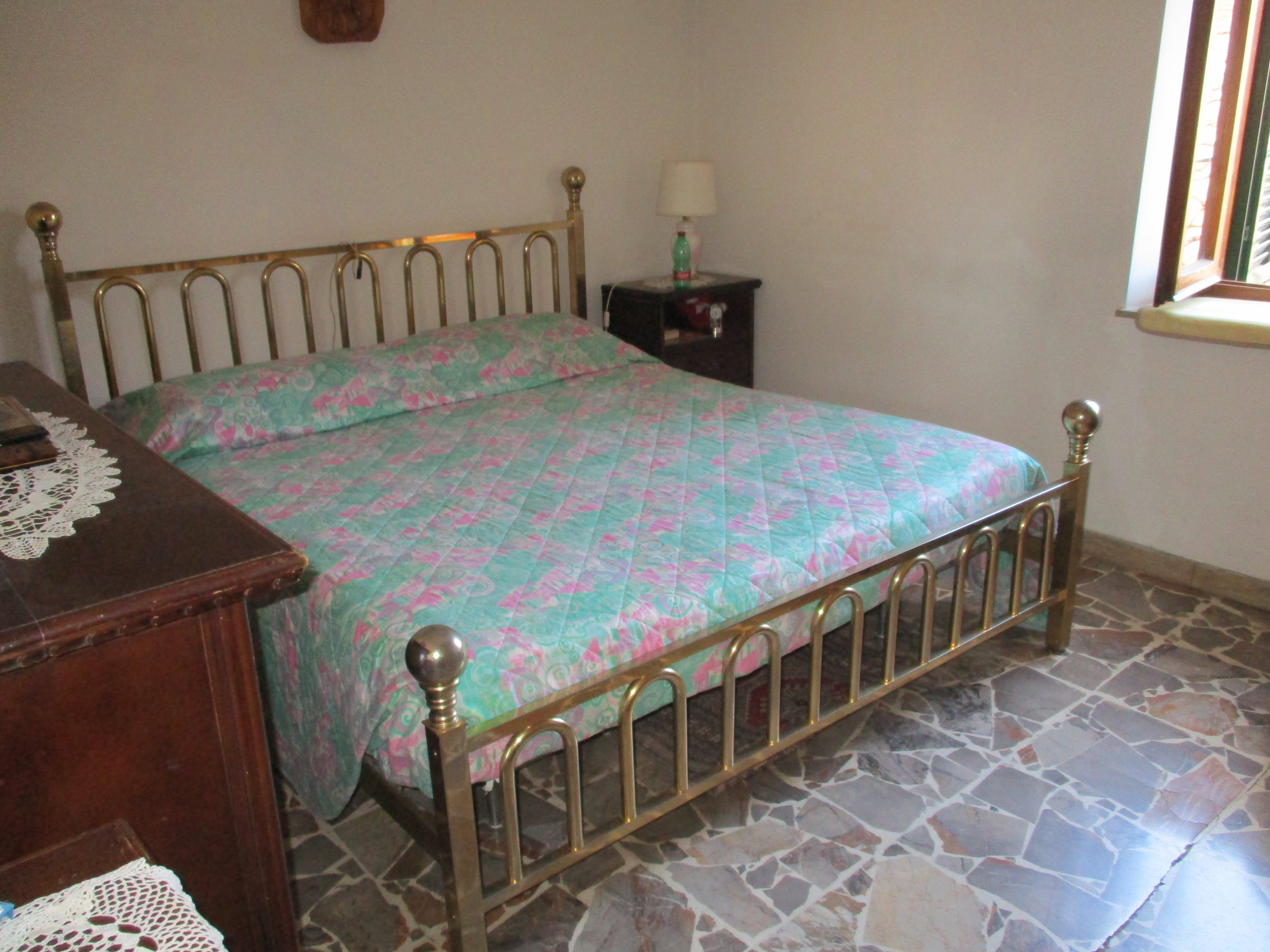 centro storico caratteristico ai piedi del monte amiata toscana