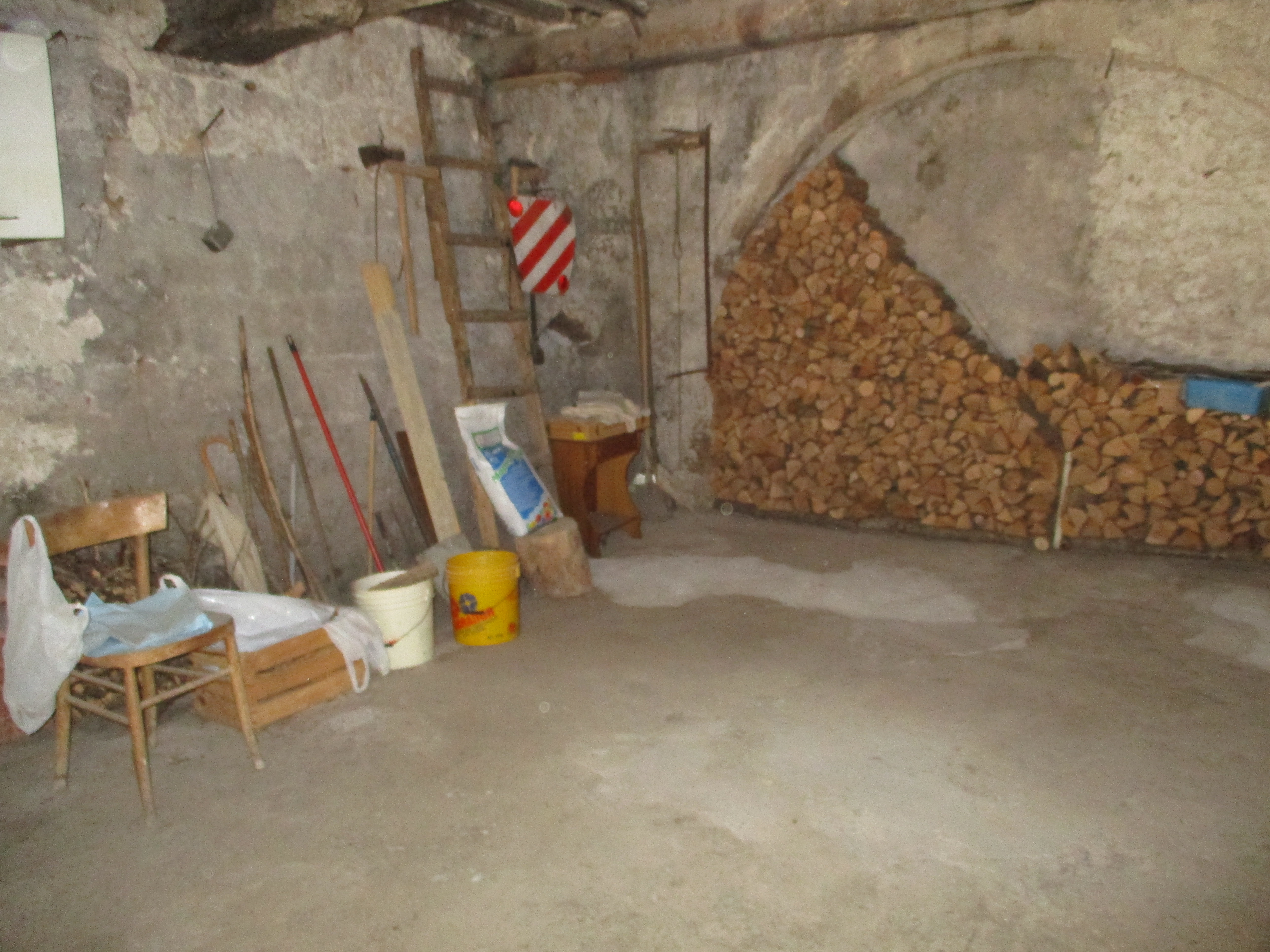 centro storico caratteristico ai piedi del monte amiata toscana