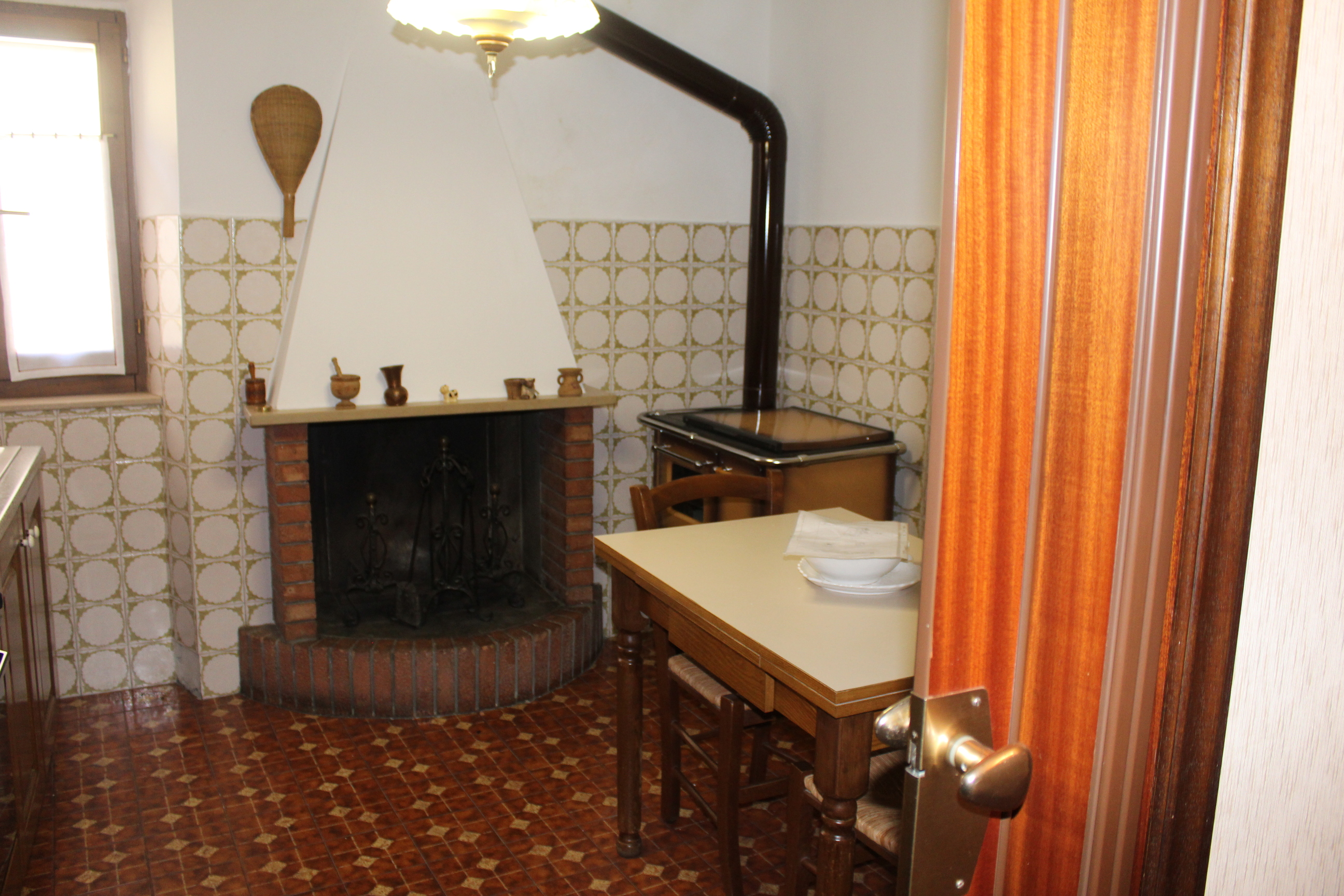 10 via nazionale,Piancastagnaio,Siena,Toscana,Italia 53025,1 Camera da Letto Stanze da Letto,2 BagniBagni,Appartamenti,via nazionale,1505