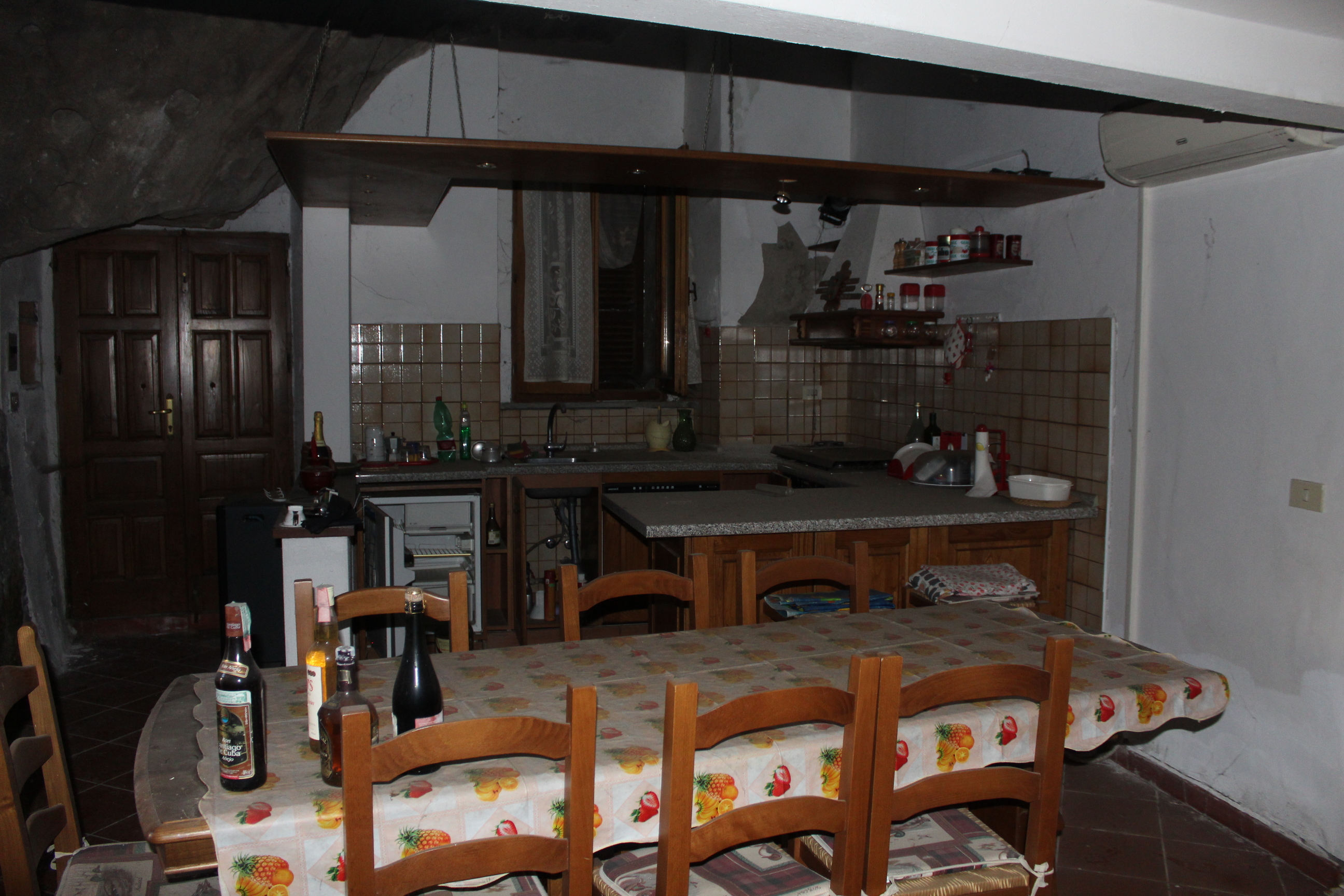 20 VIA CAVALLUCCI,Piancastagnaio,Siena,Toscana,Italia 53025,2 Stanze da Letto Stanze da Letto,1 BagnoBagni,Appartamenti,VIA CAVALLUCCI,1520