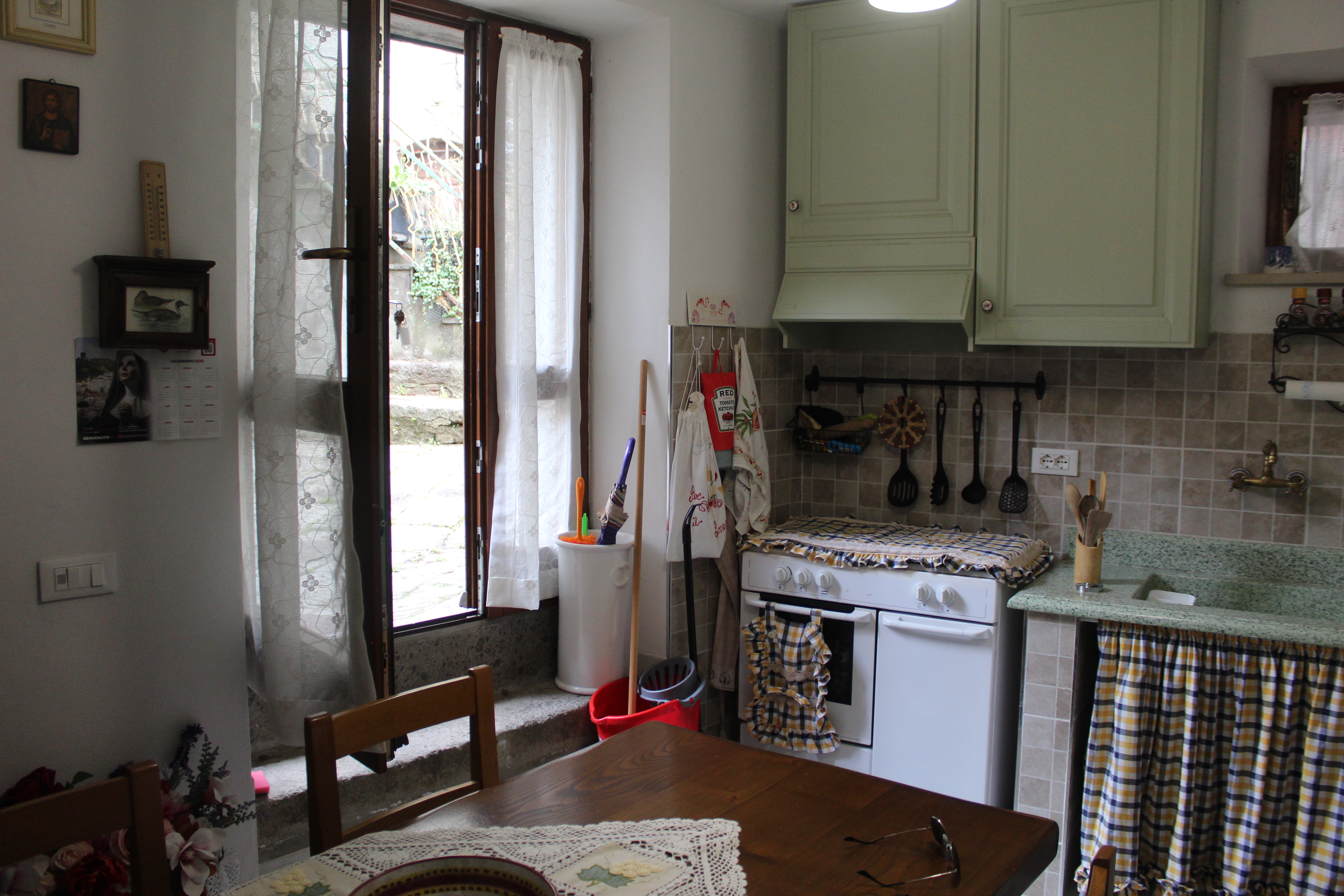 10 VICOLO DEL GIGLIO,Piancastagnaio,Siena,Toscana,Italia 53025,1 Camera da Letto Stanze da Letto,1 BagnoBagni,Appartamenti,VICOLO DEL GIGLIO,1523