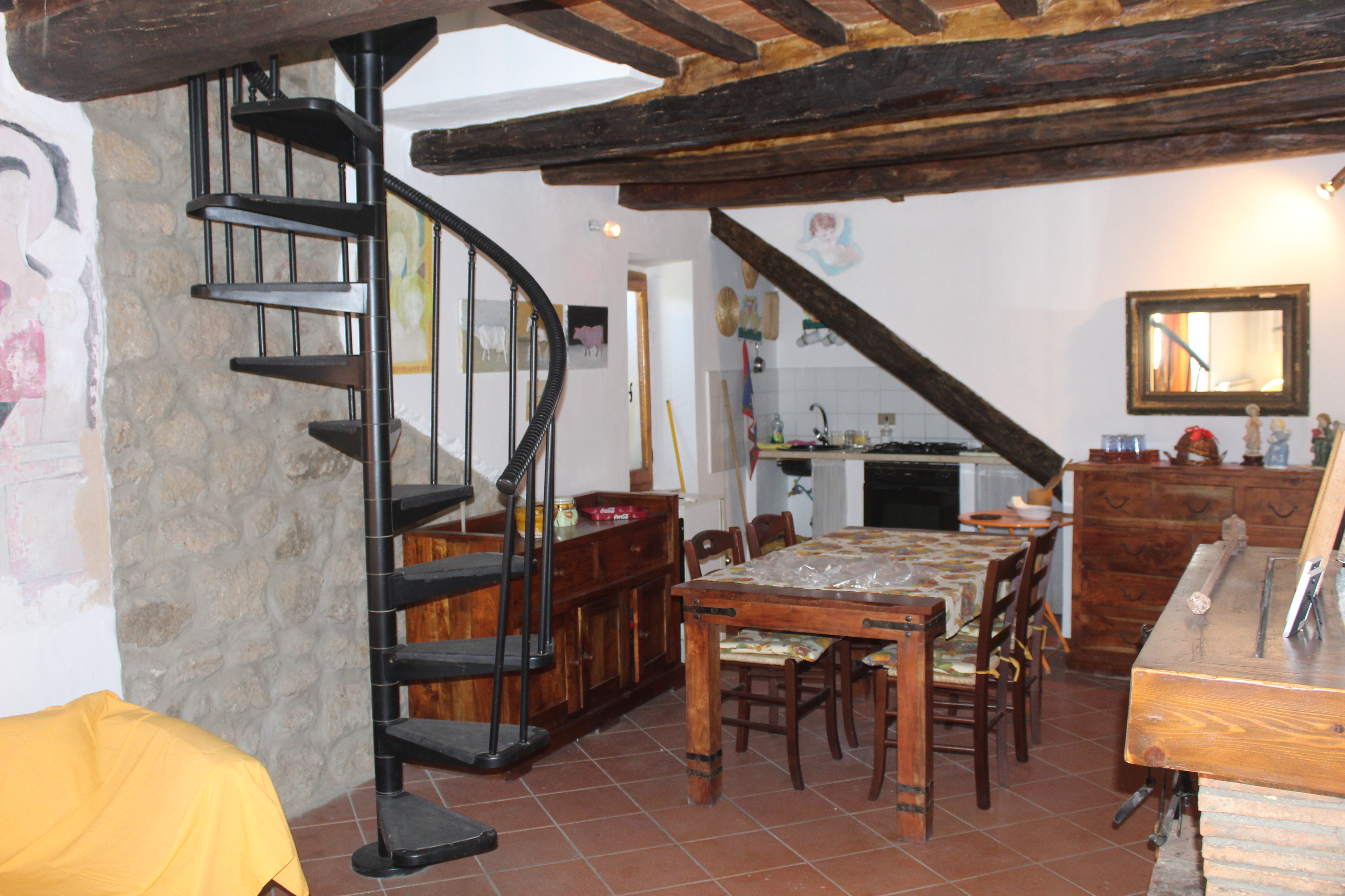 110 VIA DELLA PERGOLA,Piancastagnaio,Siena,Toscana,Italia 53025,2 Stanze da Letto Stanze da Letto,1 BagnoBagni,Appartamenti,VIA DELLA PERGOLA,1529