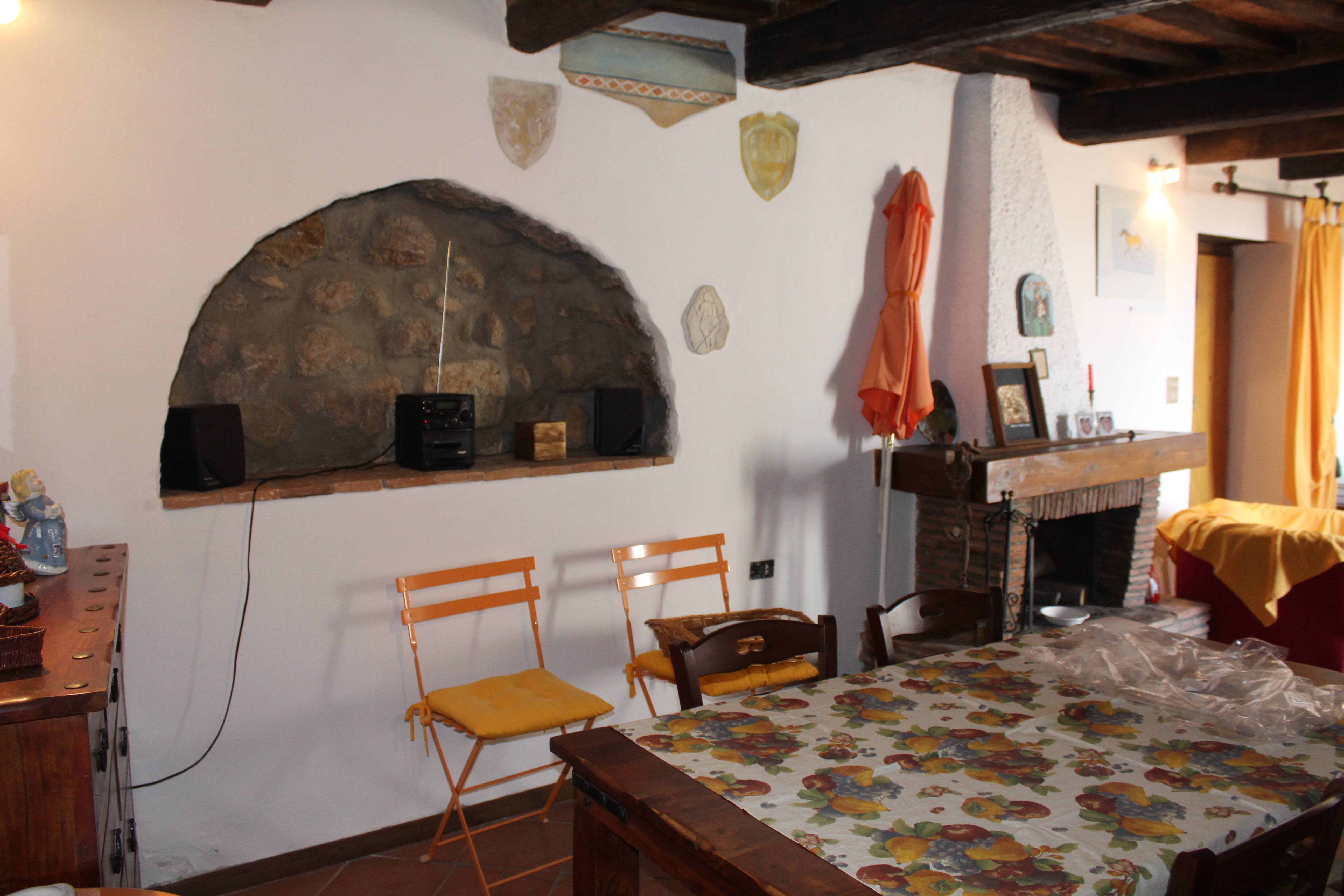 110 VIA DELLA PERGOLA,Piancastagnaio,Siena,Toscana,Italia 53025,2 Stanze da Letto Stanze da Letto,1 BagnoBagni,Appartamenti,VIA DELLA PERGOLA,1529