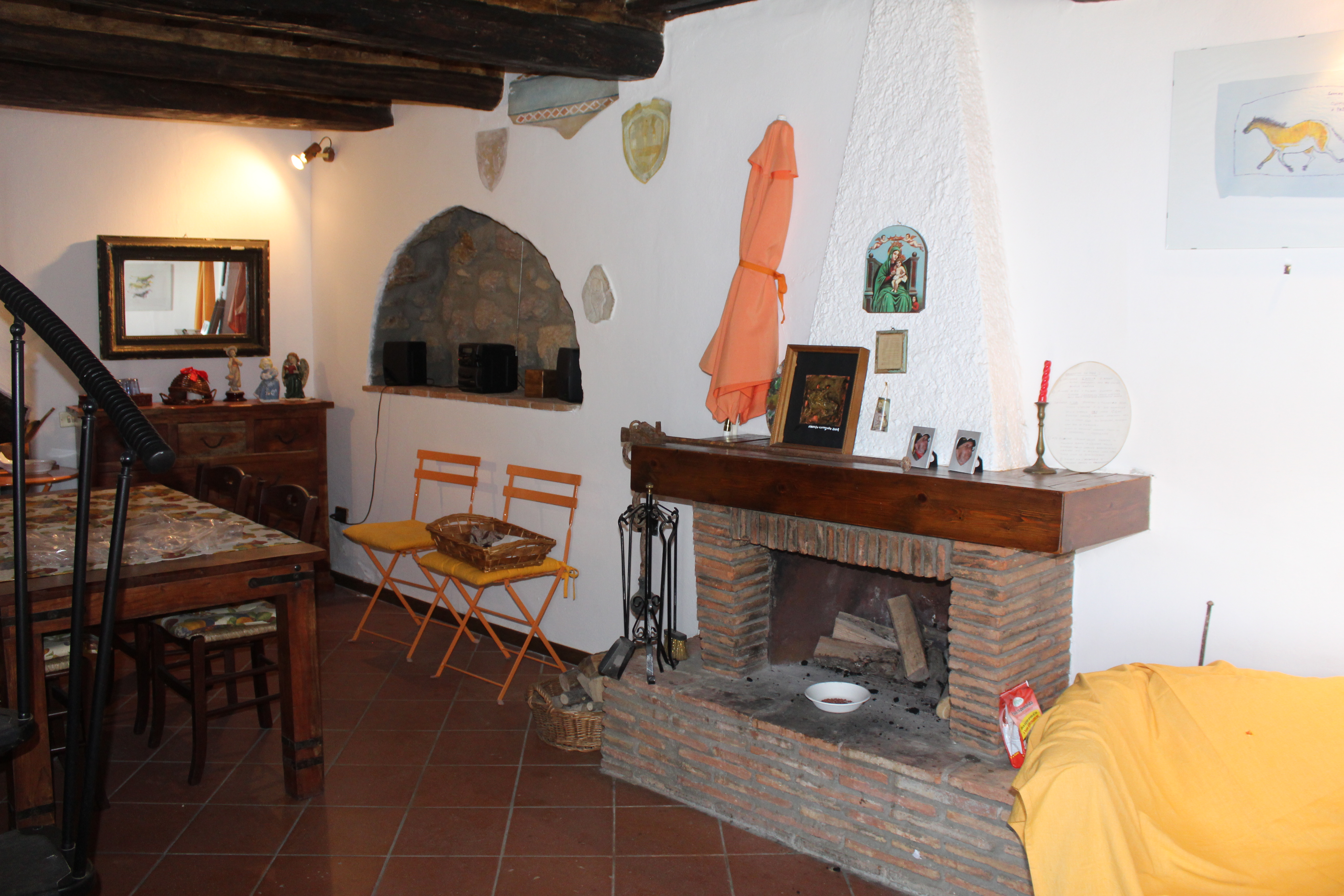 110 VIA DELLA PERGOLA,Piancastagnaio,Siena,Toscana,Italia 53025,2 Stanze da Letto Stanze da Letto,1 BagnoBagni,Appartamenti,VIA DELLA PERGOLA,1529