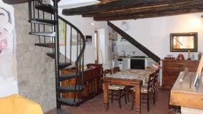 110 VIA DELLA PERGOLA,Piancastagnaio,Siena,Toscana,Italia 53025,2 Stanze da Letto Stanze da Letto,1 BagnoBagni,Appartamenti,VIA DELLA PERGOLA,1529