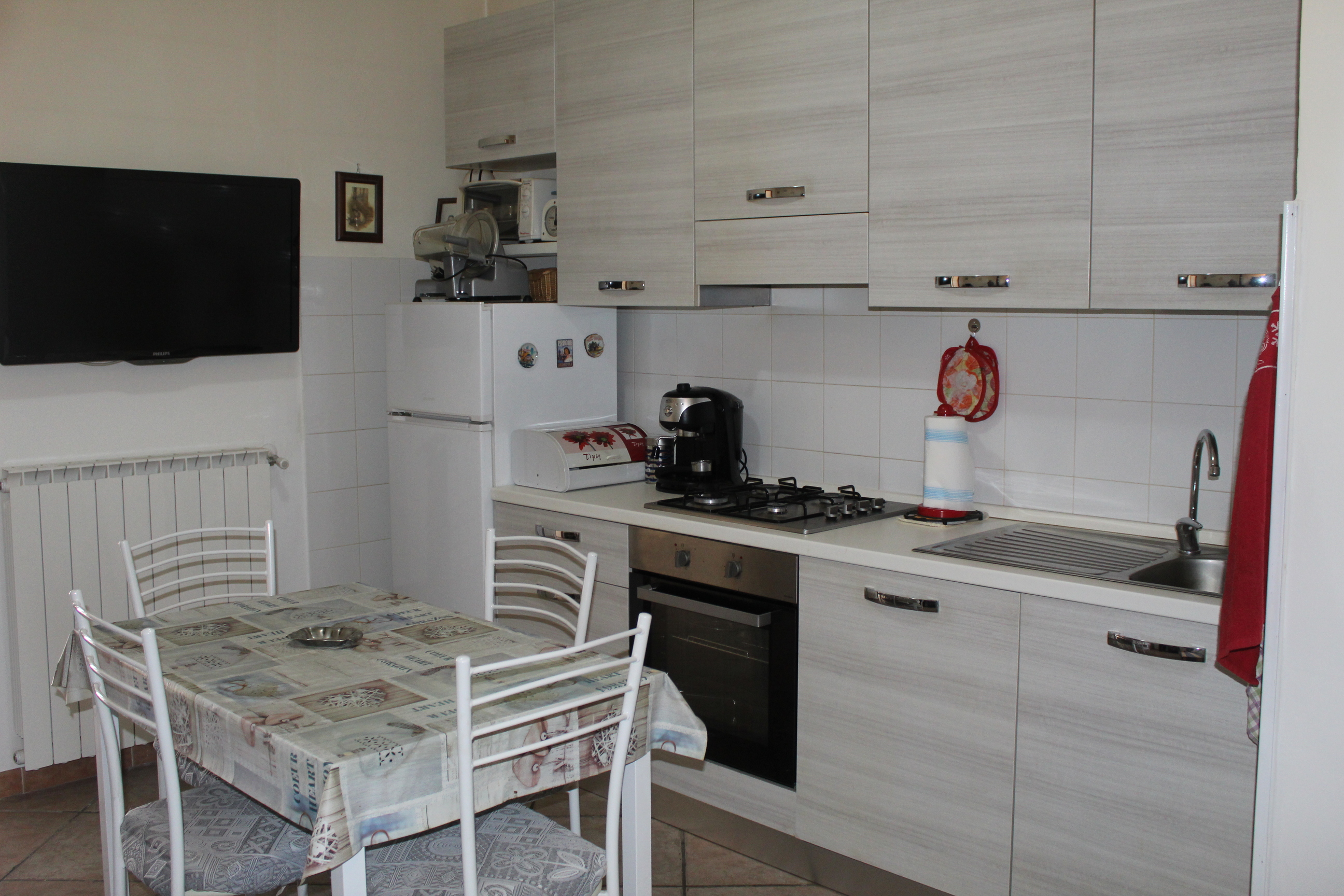 102 Via Aldo Moro,Piancastagnaio,Siena,Toscana,Italia 53025,1 Camera da Letto Stanze da Letto,2 BagniBagni,Appartamenti,Via Aldo Moro,1,1539