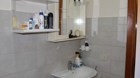 102 Via Aldo Moro,Piancastagnaio,Siena,Toscana,Italia 53025,1 Camera da Letto Stanze da Letto,2 BagniBagni,Appartamenti,Via Aldo Moro,1,1539